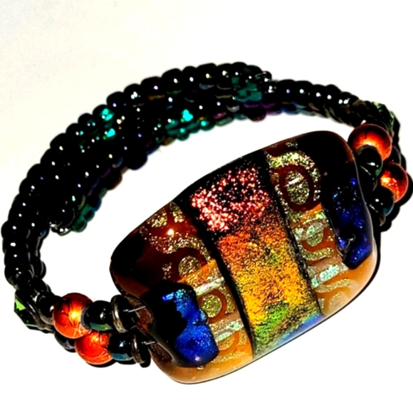 New Dichroic Glass Bead Bracelet, Handcrafted & Colorful, Stretches Around Wrist - Picture 1 of 7